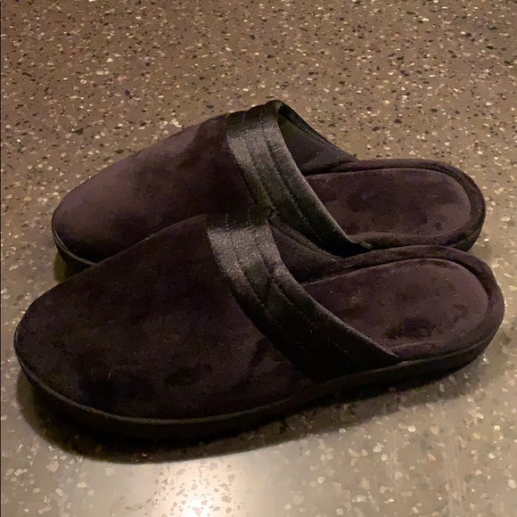 Isotoner slippers